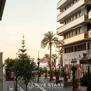 https://studio-massenet-five-stars-holiday-house.fr-provencehotel.com